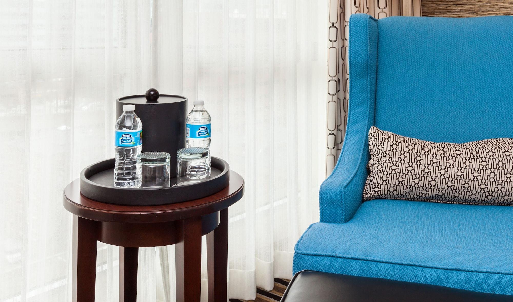 Отель Wyndham Boston Beacon Hill Экстерьер фото