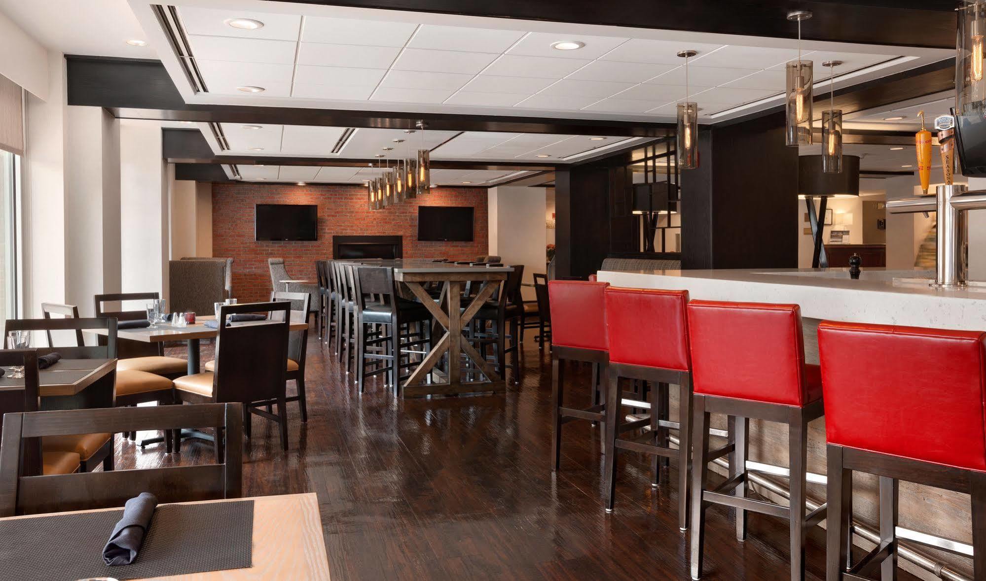 Отель Wyndham Boston Beacon Hill Экстерьер фото
