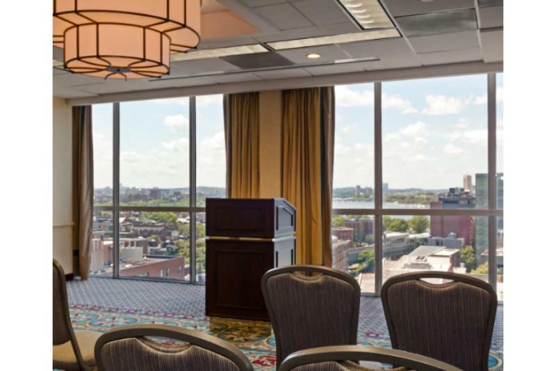 Отель Wyndham Boston Beacon Hill Экстерьер фото