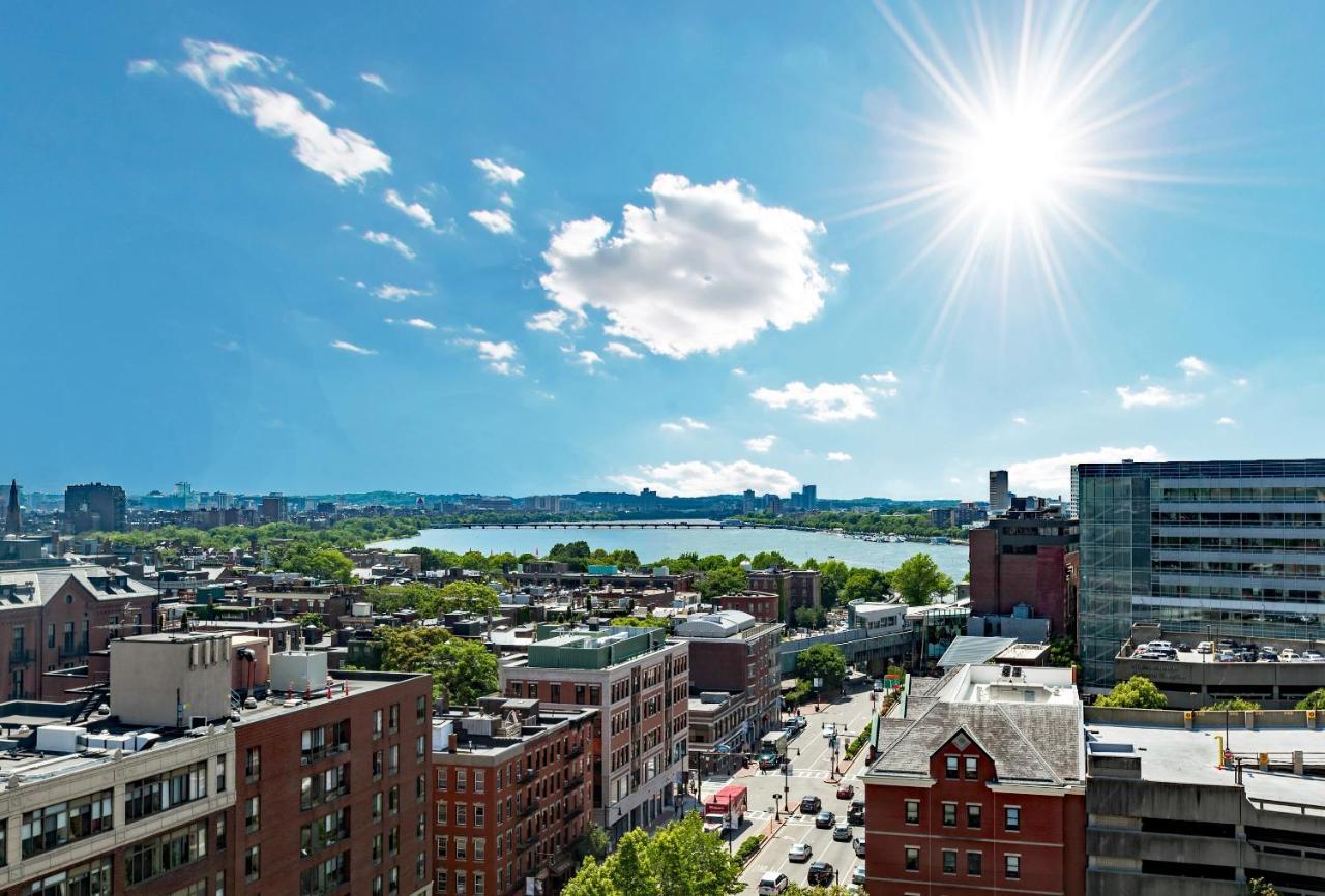 Отель Wyndham Boston Beacon Hill Экстерьер фото